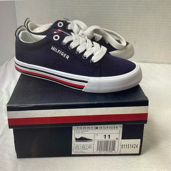 Youth size 1 Tommy Hilfiger Blue Canvas Sneakers new in box Summer, Kids, play - Picture 4 of 9